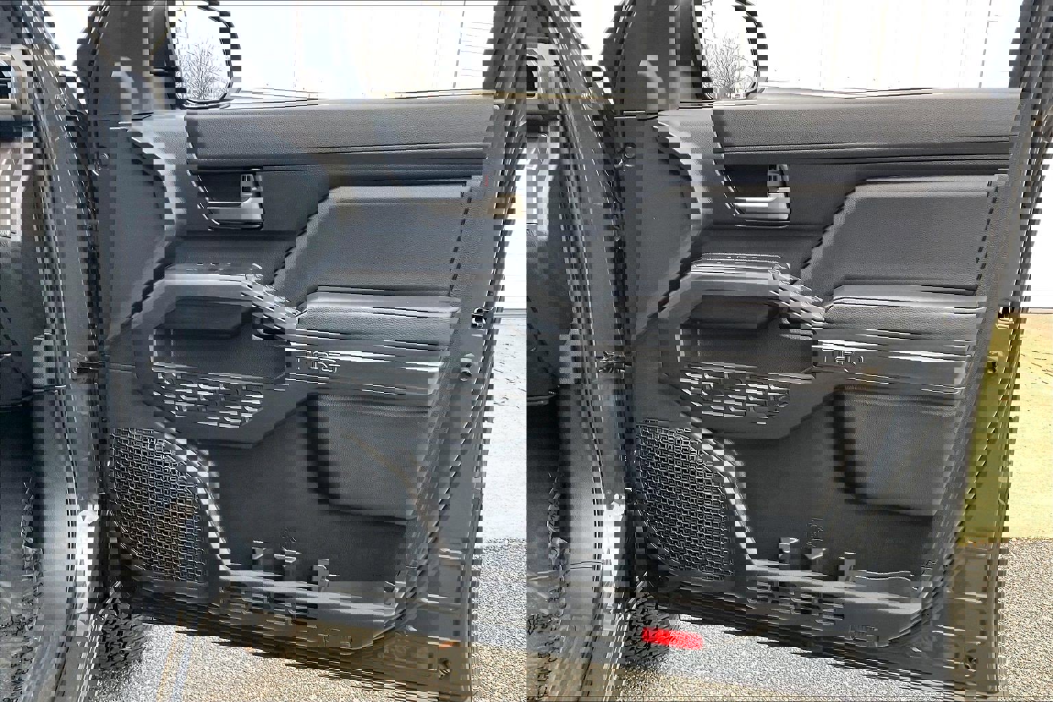 Used 2025 Toyota Tacoma TRD Off-Road image 28