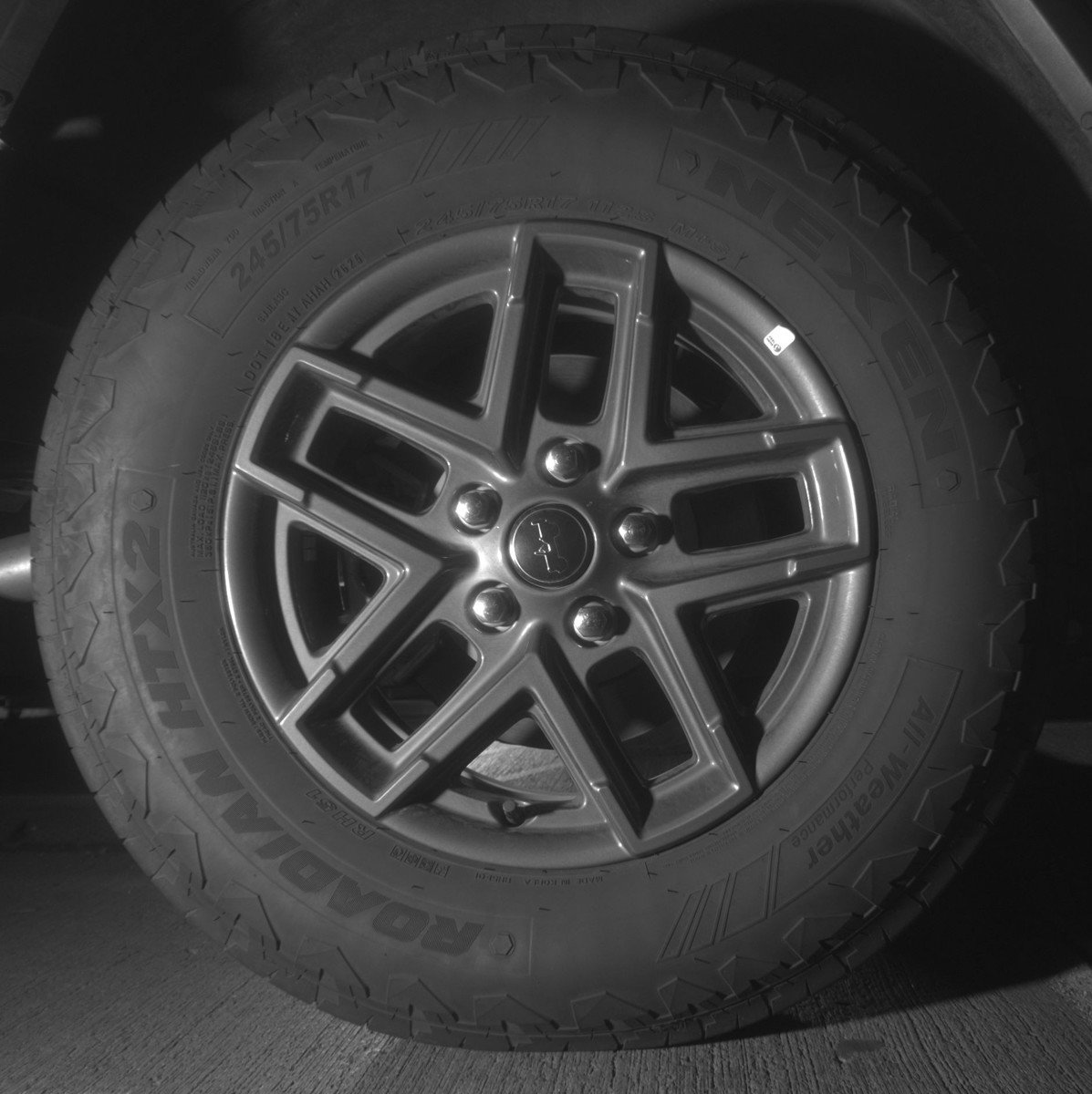 Used 2025 Jeep Wrangler Sport S image 15