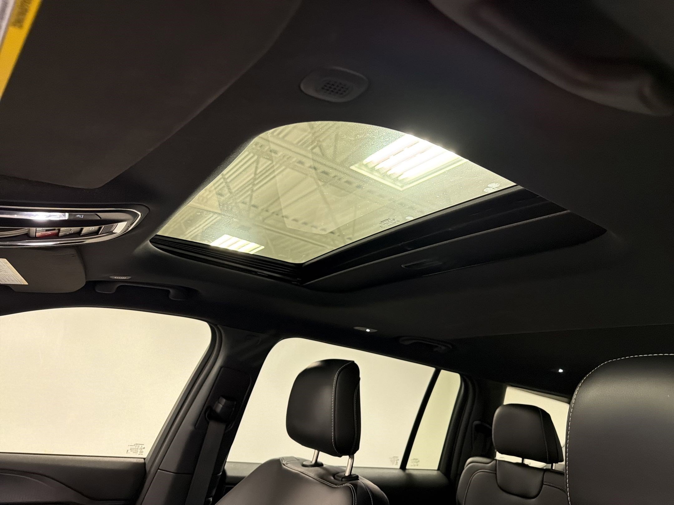 Used 2025 Jeep Grand Cherokee L Altitude image 15