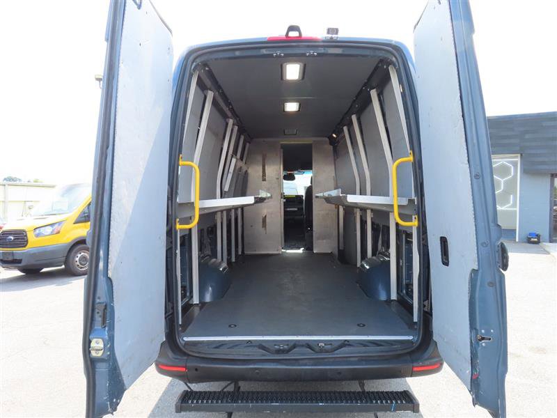 Used 2019 Mercedes-Benz Sprinter 170 image 13