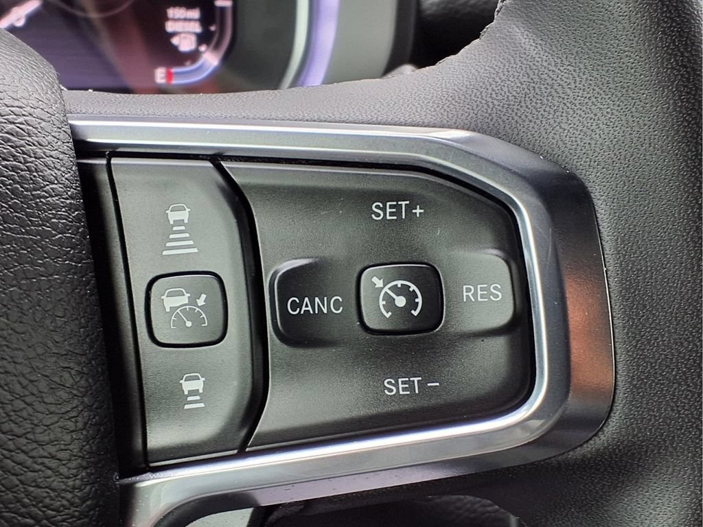 Used 2026 RAM 2500 Laramie AWD/4WD image 18