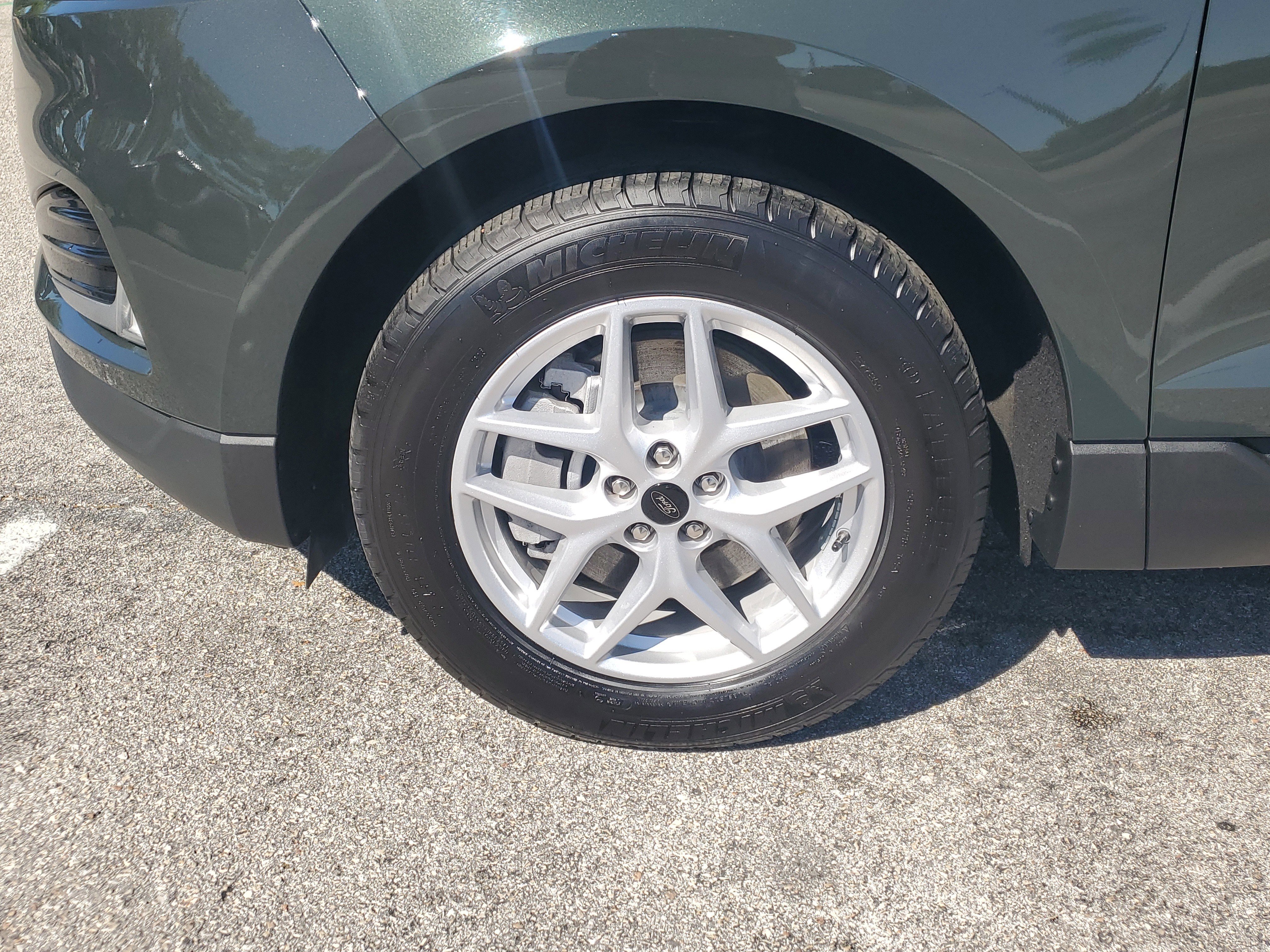 Certified 2023 Ford Edge SEL w/ Convenience Package AWD/4WD image 5