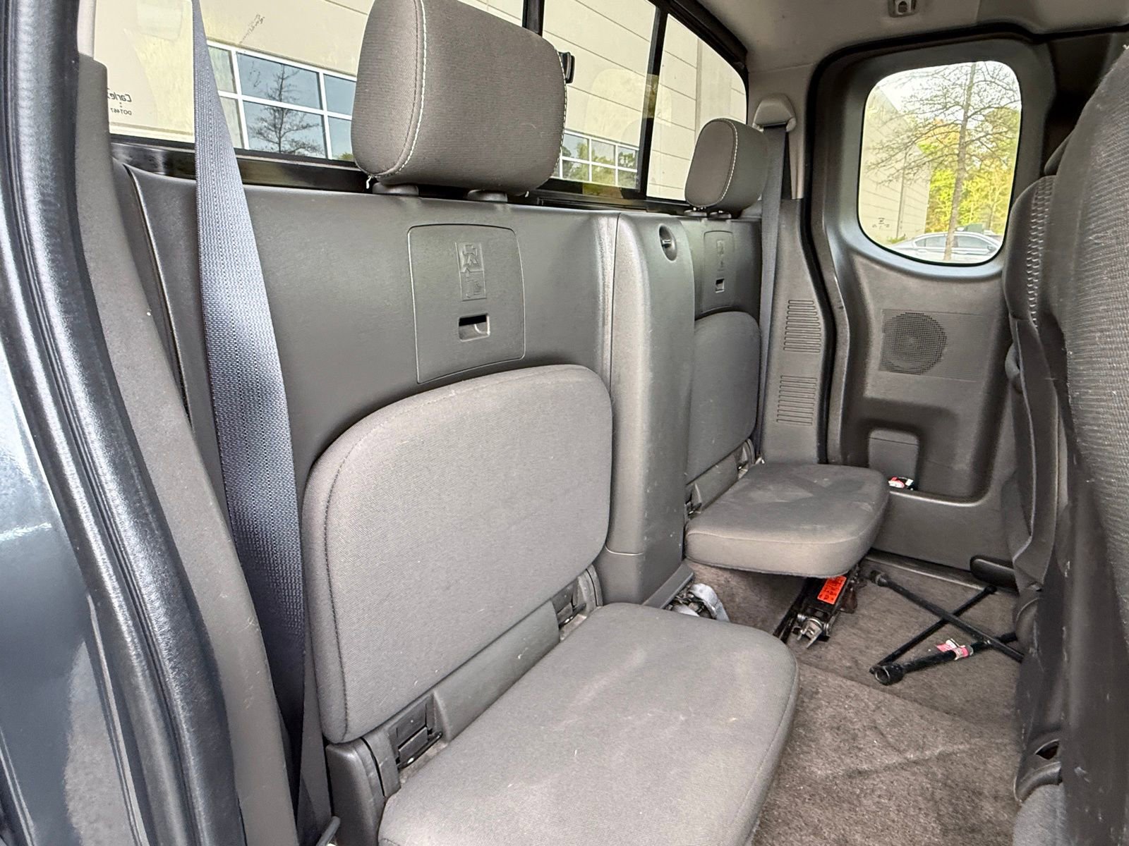 Used 2013 Nissan Frontier Desert Runner image 39