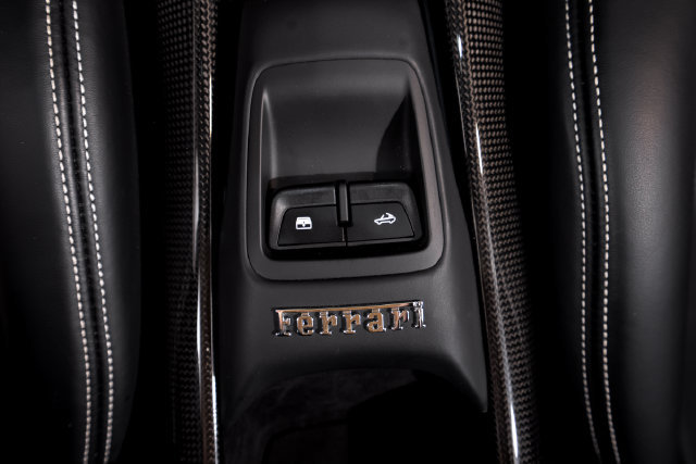 Used 2021 Ferrari F8 Tributo RWD image 50