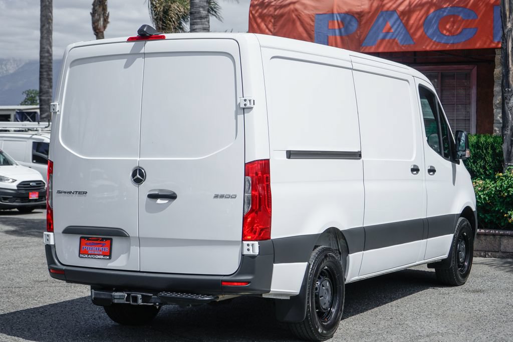 Used 2024 Mercedes-Benz Sprinter 2500 image 10