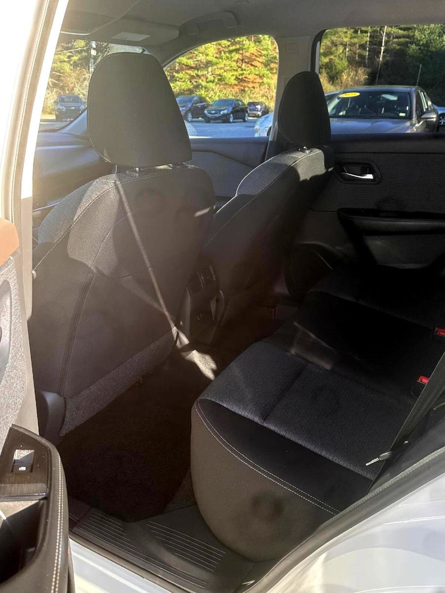 Used 2023 Nissan Rogue SV image 14