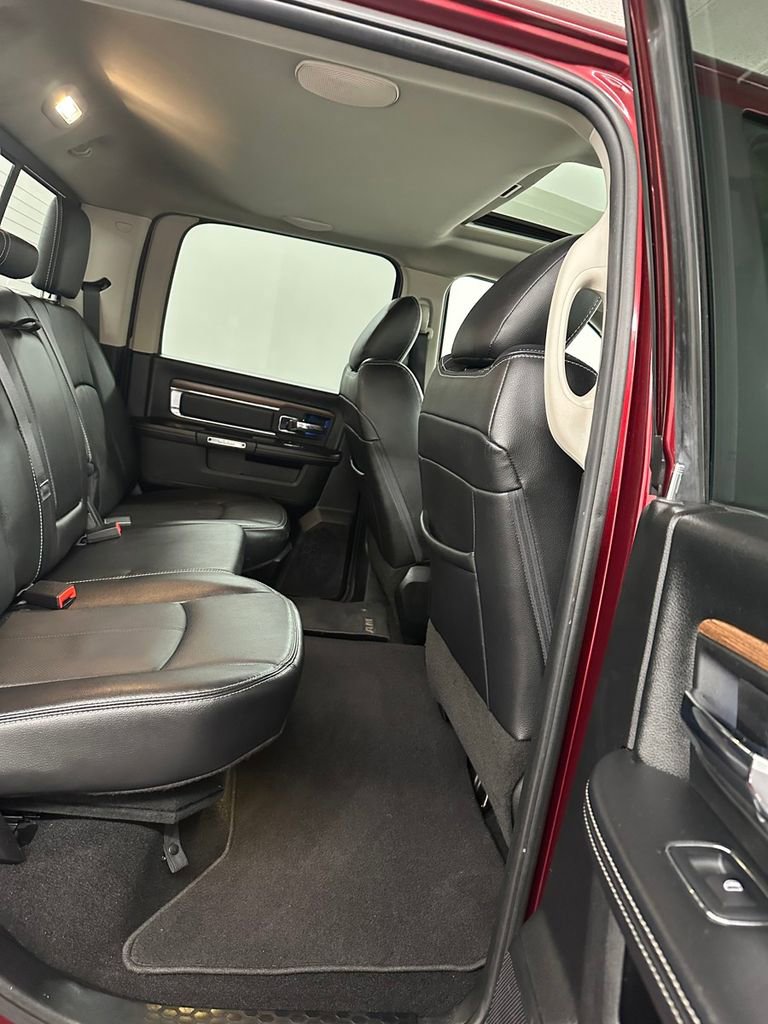 Used 2018 RAM 1500 Laramie w/ Convenience Group AWD/4WD image 35
