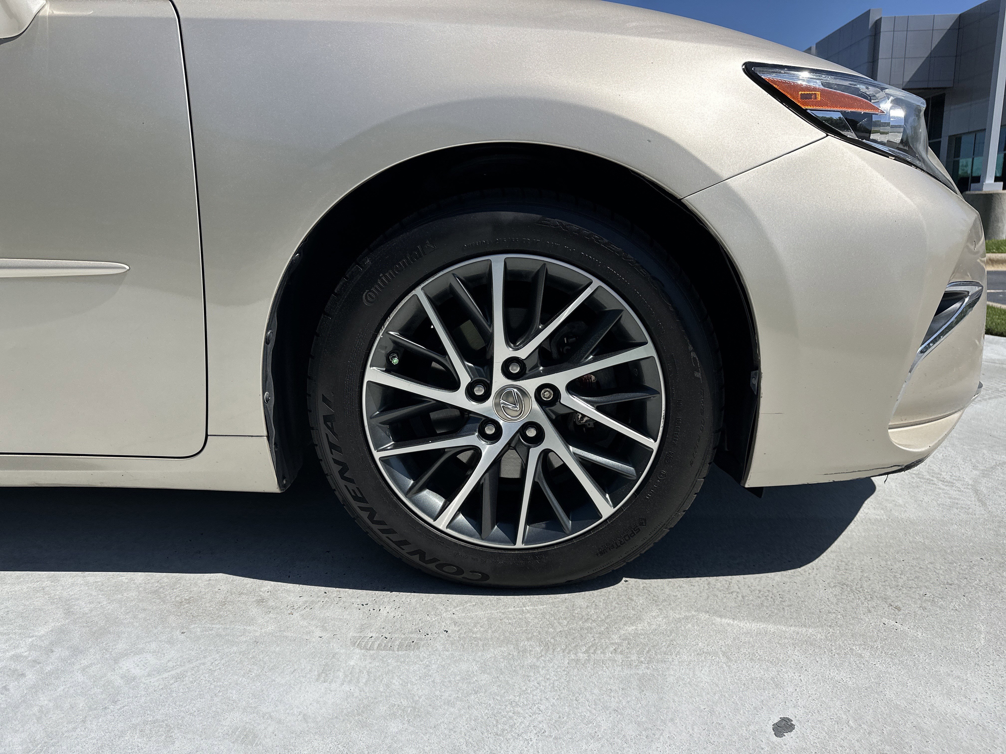 Used 2017 Lexus ES 350 w/ Navigation System Package FWD image 13