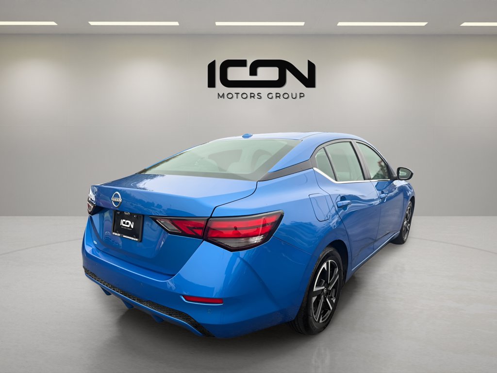 Used 2025 Nissan Sentra SV FWD image 5