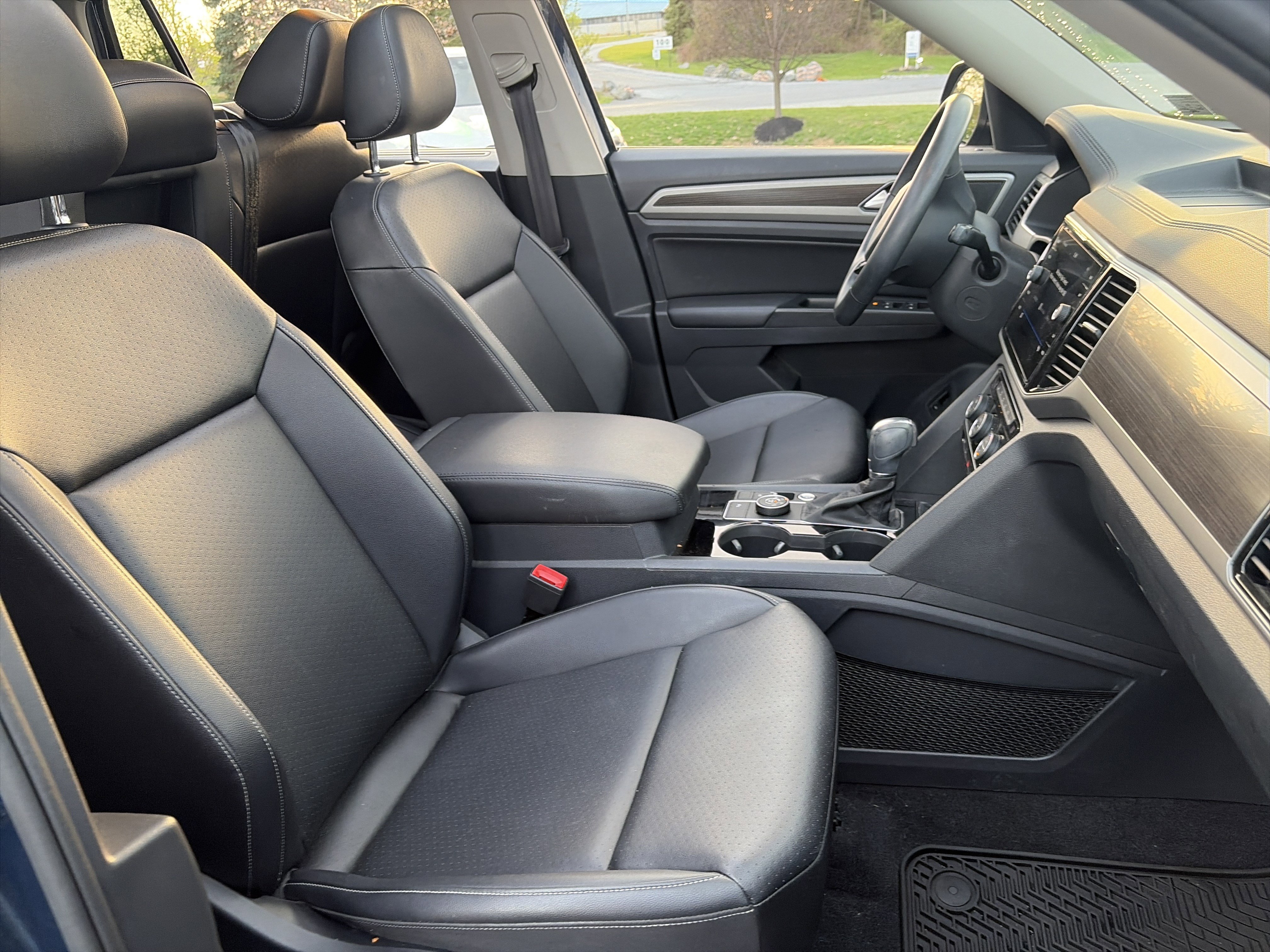 Used 2019 Volkswagen Atlas SEL image 36
