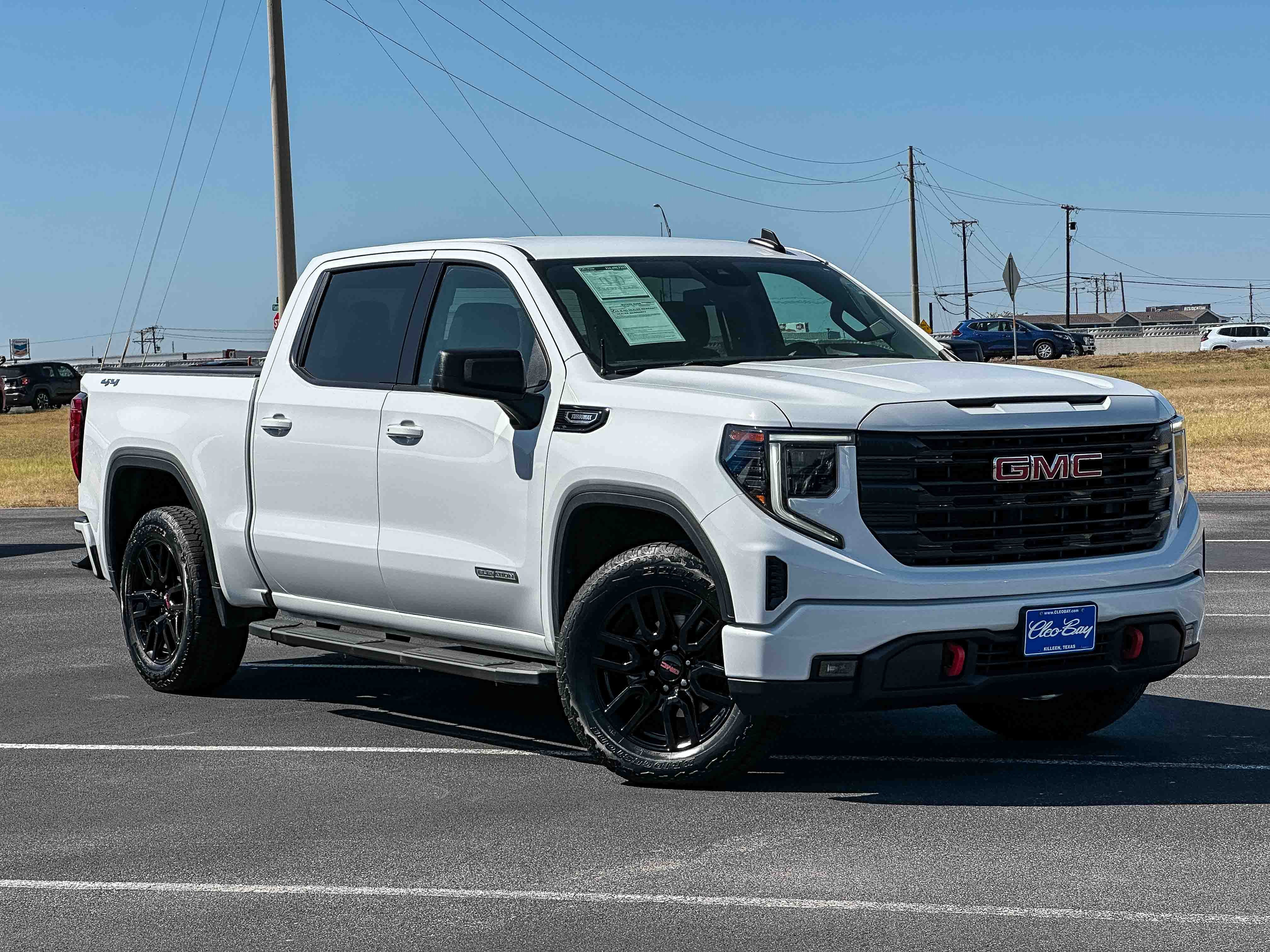 Used 2024 GMC Sierra 1500 Elevation AWD/4WD image 2