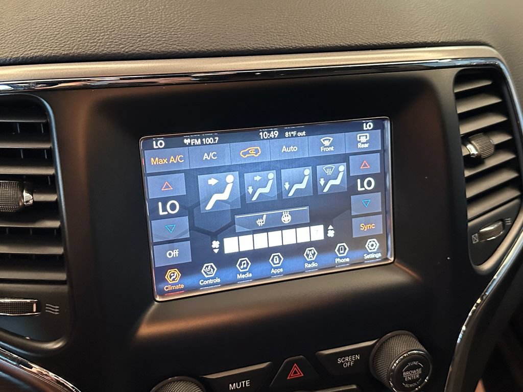 Used 2019 Jeep Grand Cherokee Laredo w/ Security & Convenience Group AWD/4WD image 13
