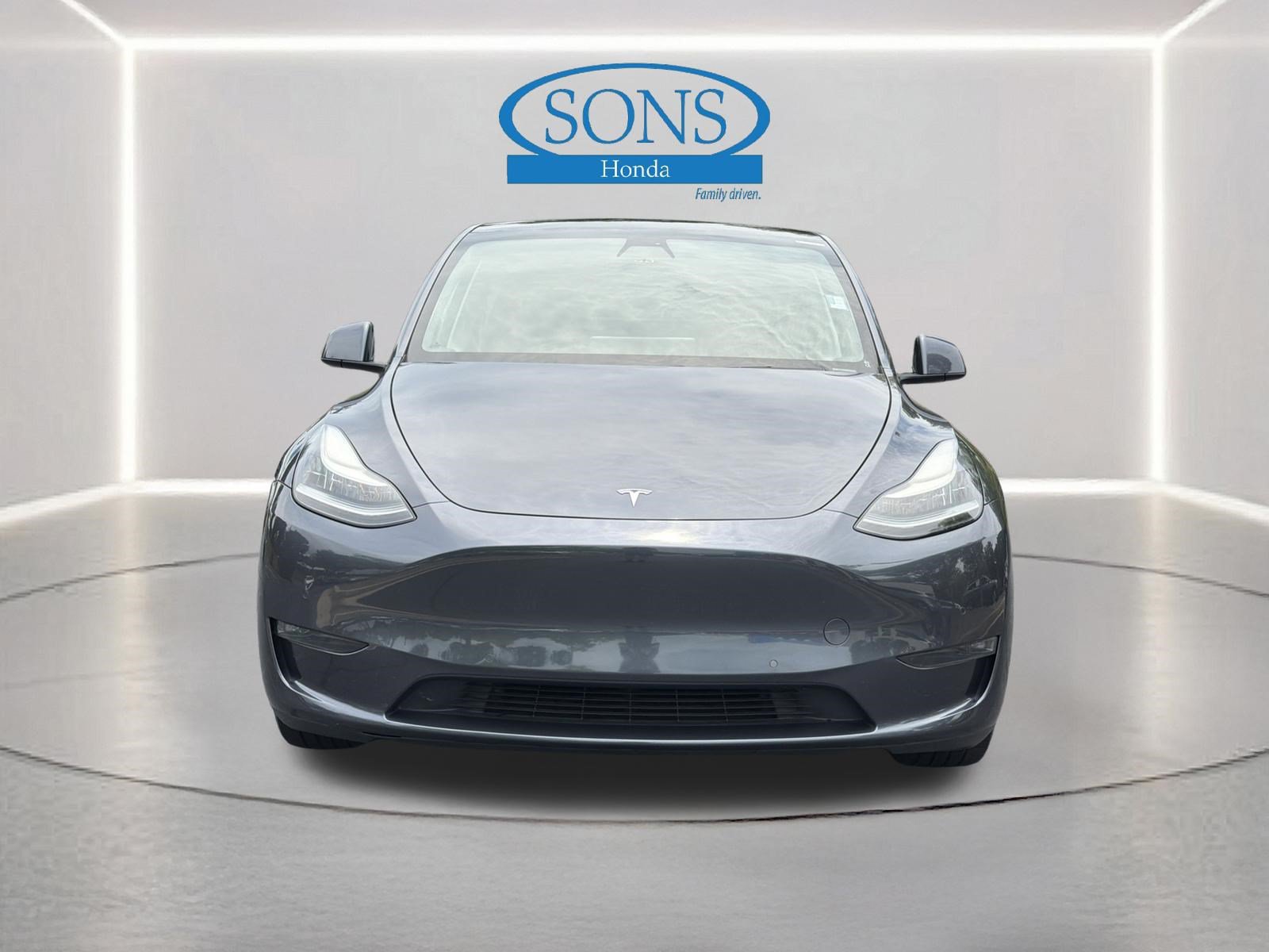 Used 2021 Tesla Model Y Long Range AWD/4WD image 28
