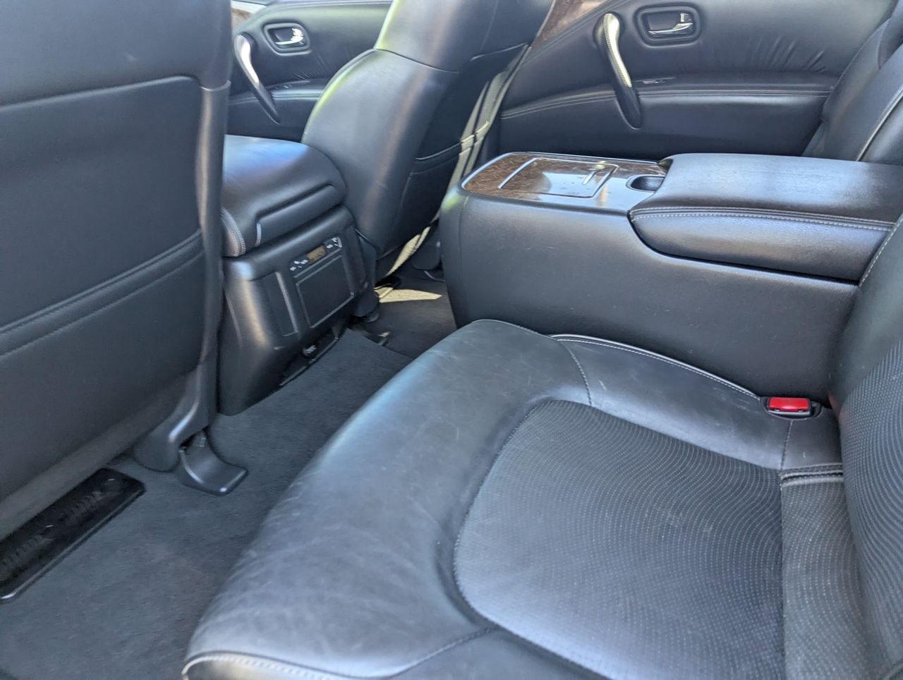Used 2016 INFINITI QX80 2WD image 16