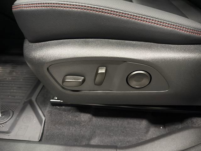 New 2026 Chevrolet Traverse RS w/ LPO, Floor Liner Package image 24