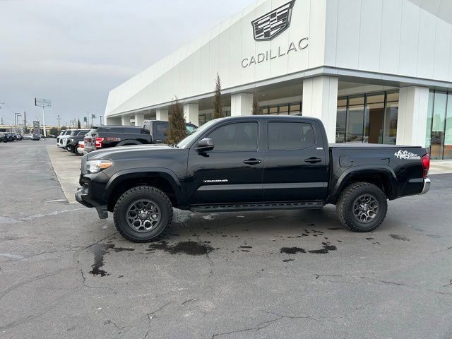 Used 2018 Toyota Tacoma SR5 image 1
