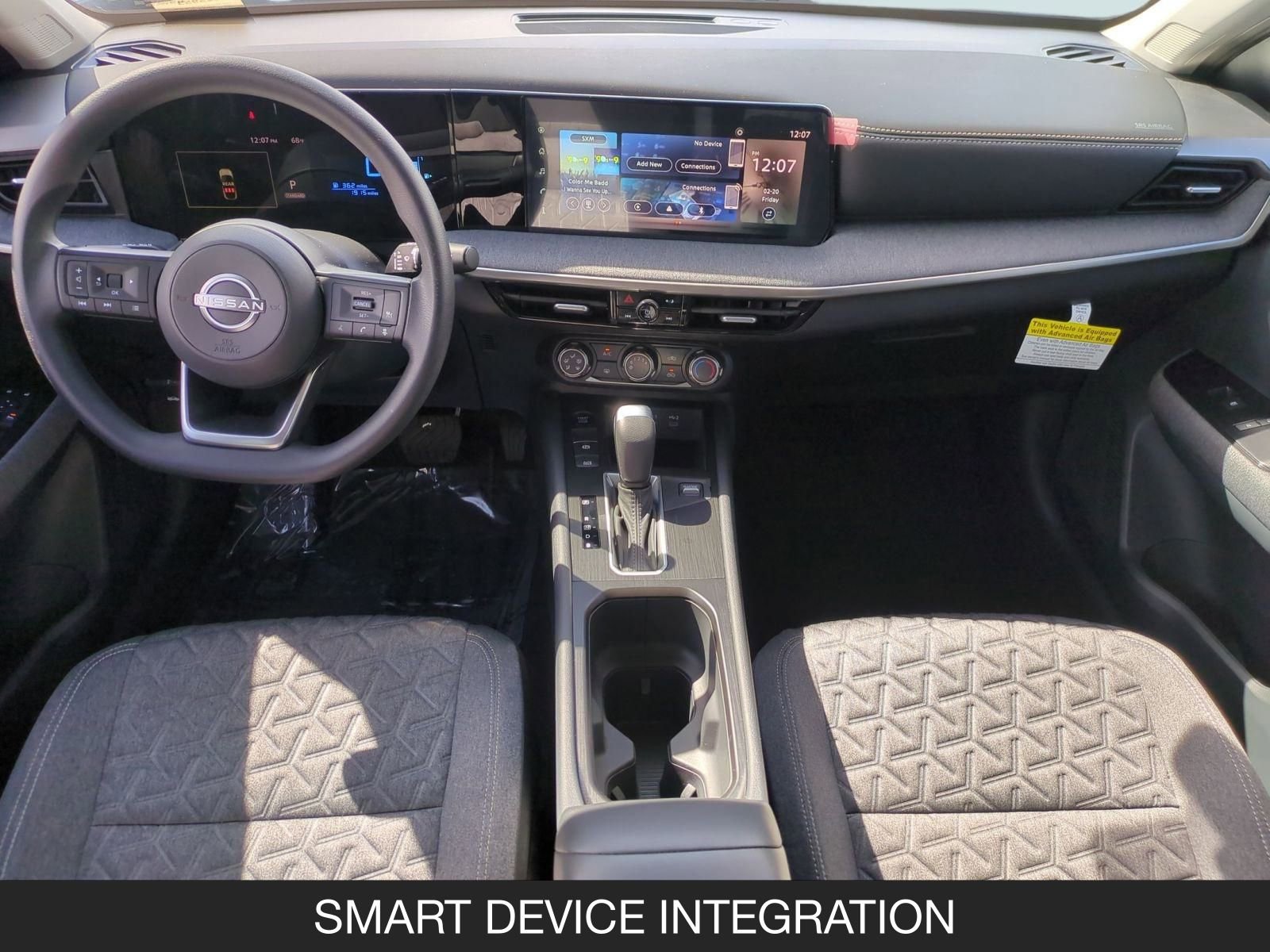 Used 2025 Nissan Kicks SV image 13