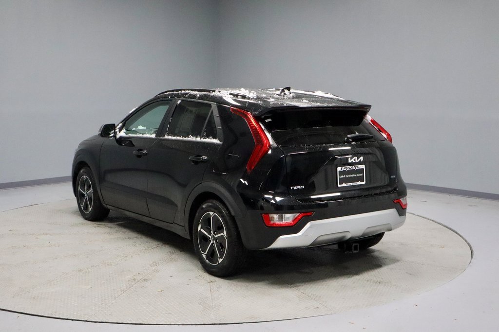 Used 2023 Kia Niro EX image 10