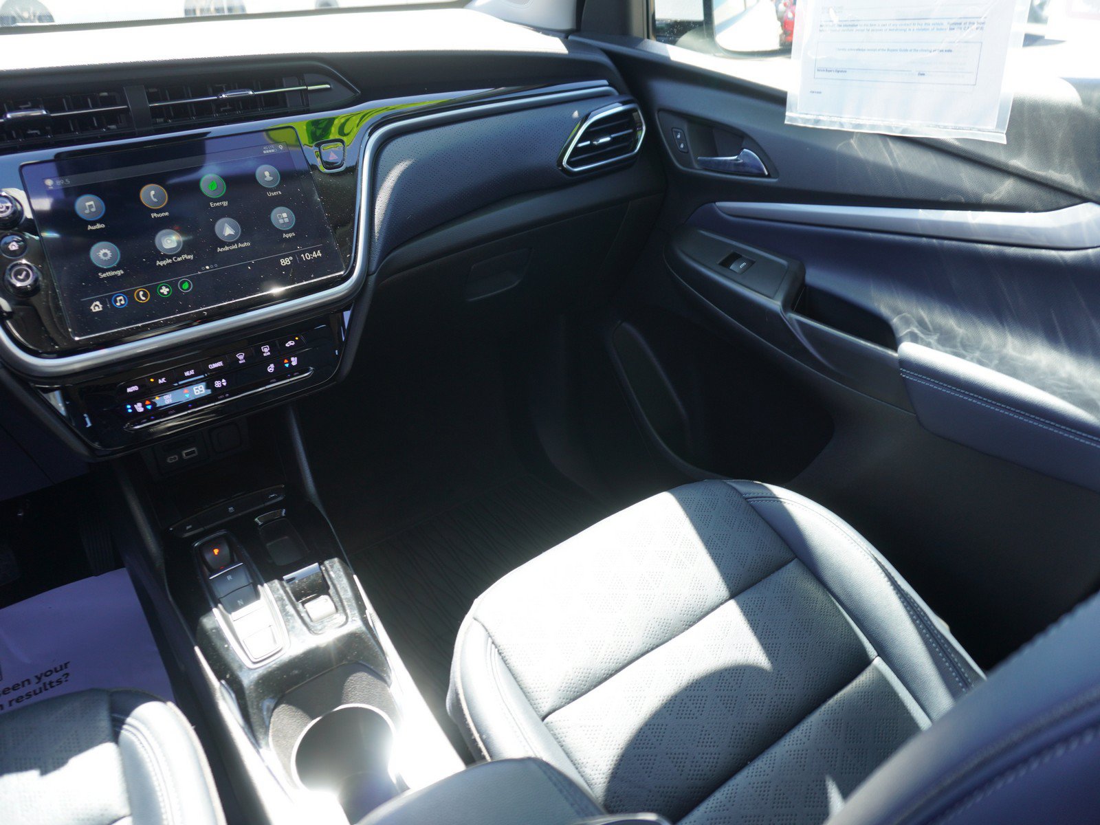 Used 2022 Chevrolet Bolt EUV Premier FWD image 16