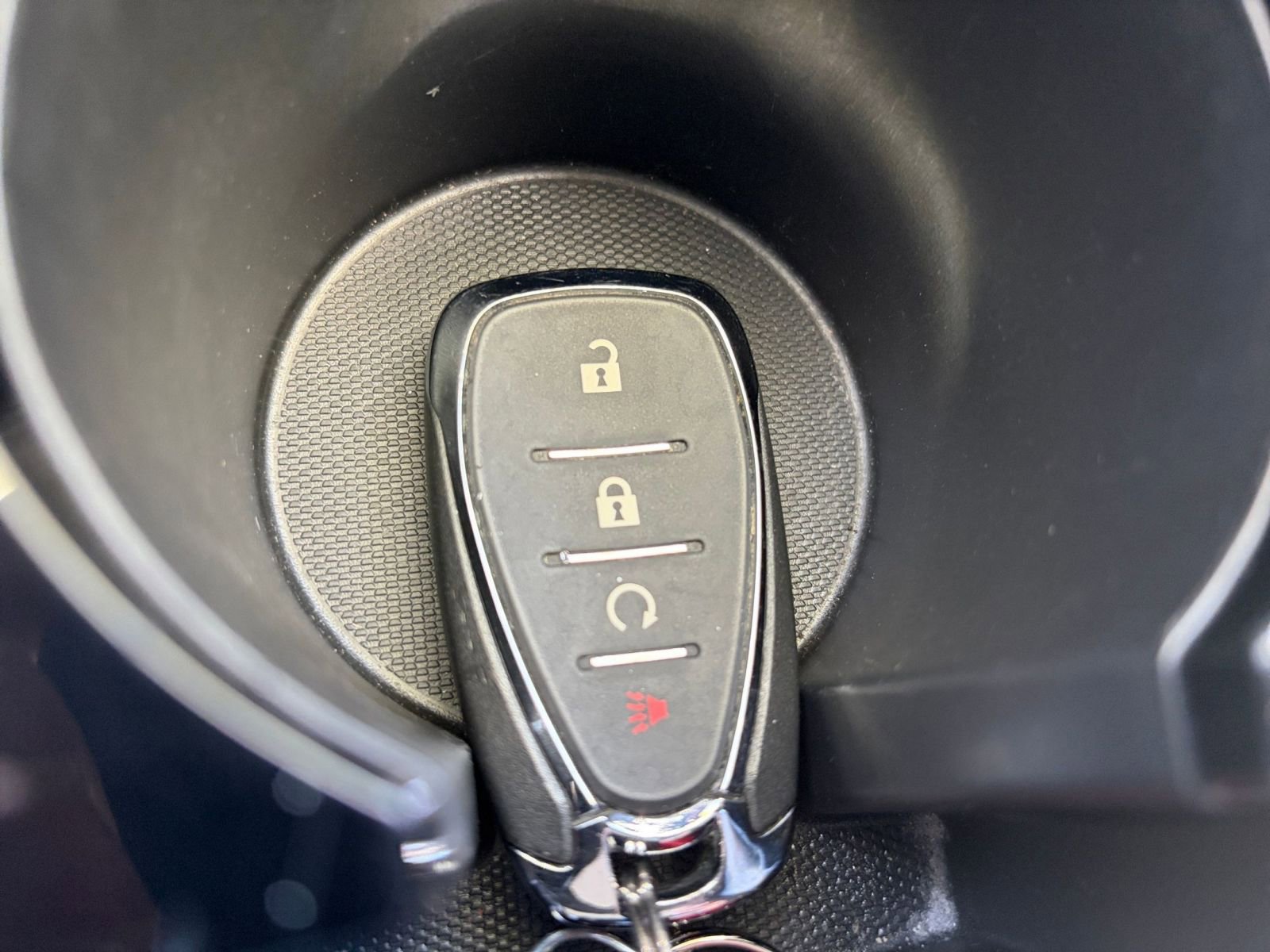 Used 2025 Chevrolet Trax LT w/ LT Convenience Package FWD image 21