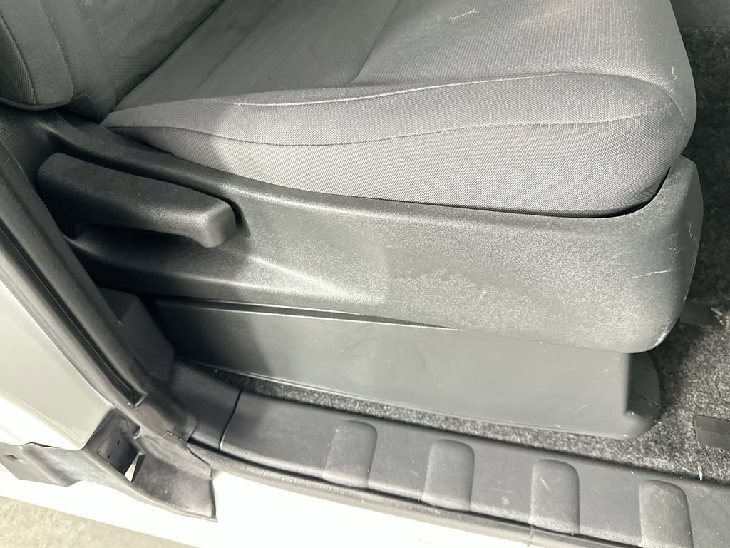 Used 2022 Nissan Frontier S RWD image 19