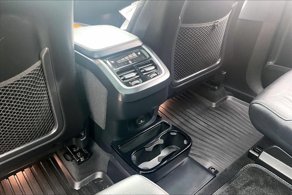 Certified 2023 Volvo XC90 B6 Plus w/ Protection Package Premier AWD/4WD image 31