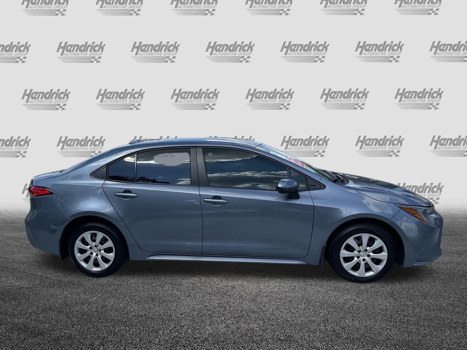 Used 2025 Toyota Corolla LE FWD image 11