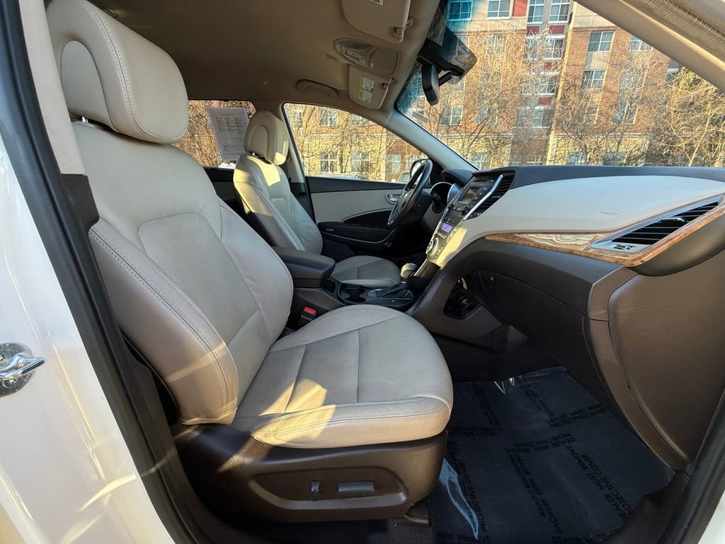 Used 2015 Hyundai Santa Fe Limited image 23