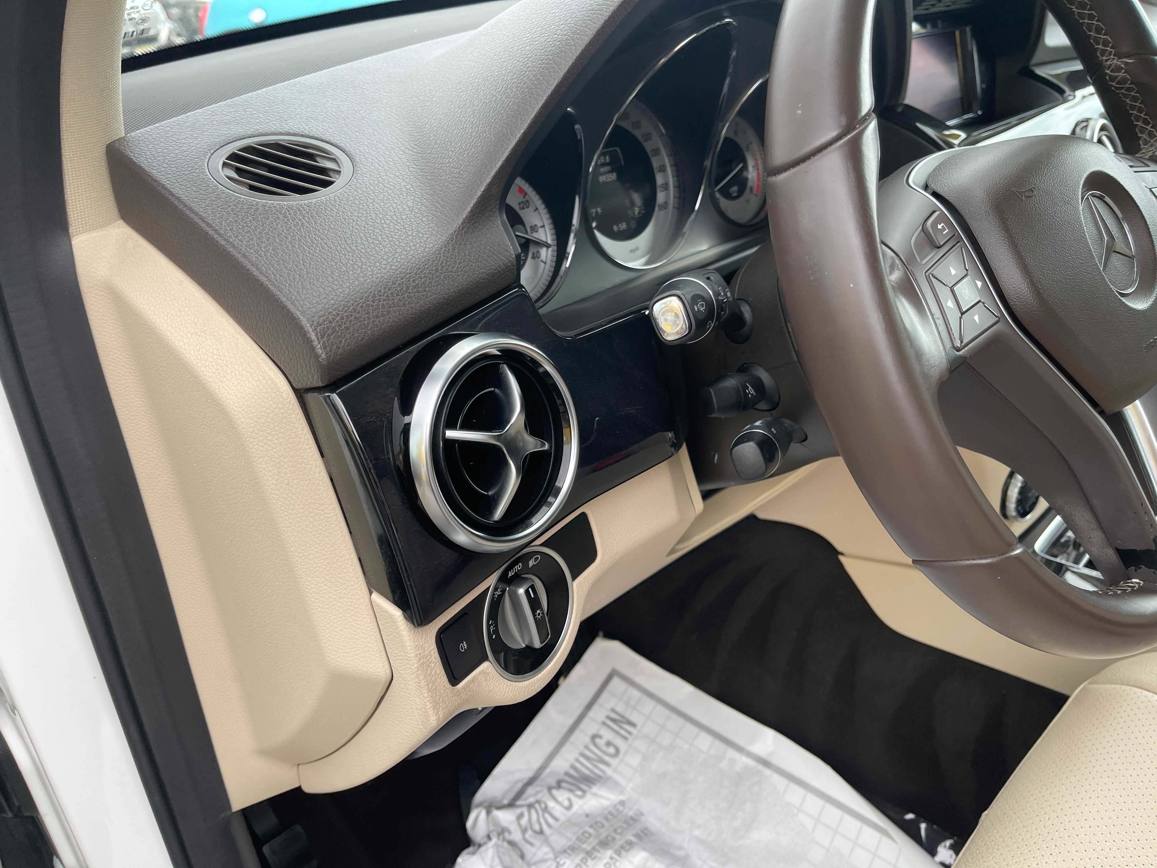 Used 2015 Mercedes-Benz GLK 350 2WD image 19