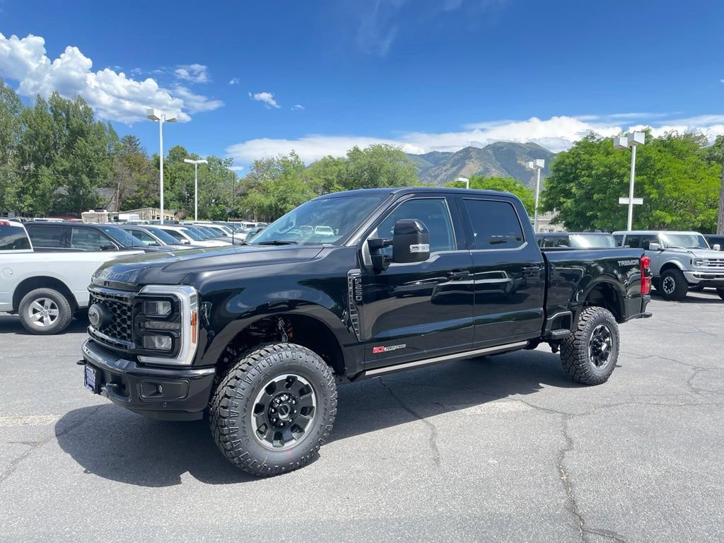 New 2026 Ford F250 Lariat w/ Tremor Off-Road Package