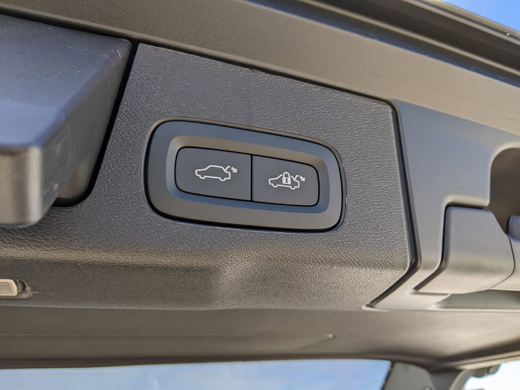 Certified 2026 Volvo XC60 B5 Ultra w/ Protection Package Premier image 29