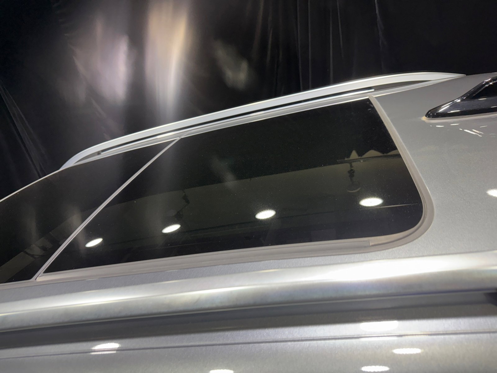 Used 2023 Volkswagen Taos SE w/ Panoramic Sunroof Package FWD image 33
