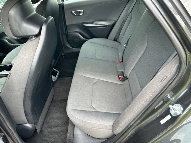 Used 2025 Kia K4 FWD image 38