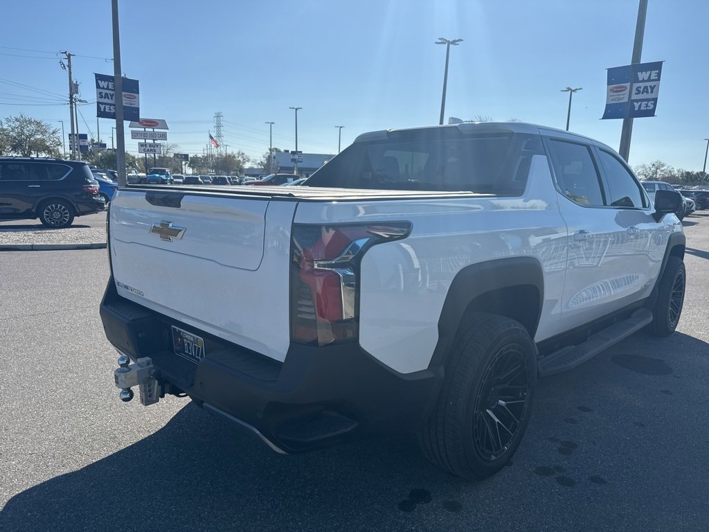 Used 2026 Chevrolet Silverado EV LT image 9