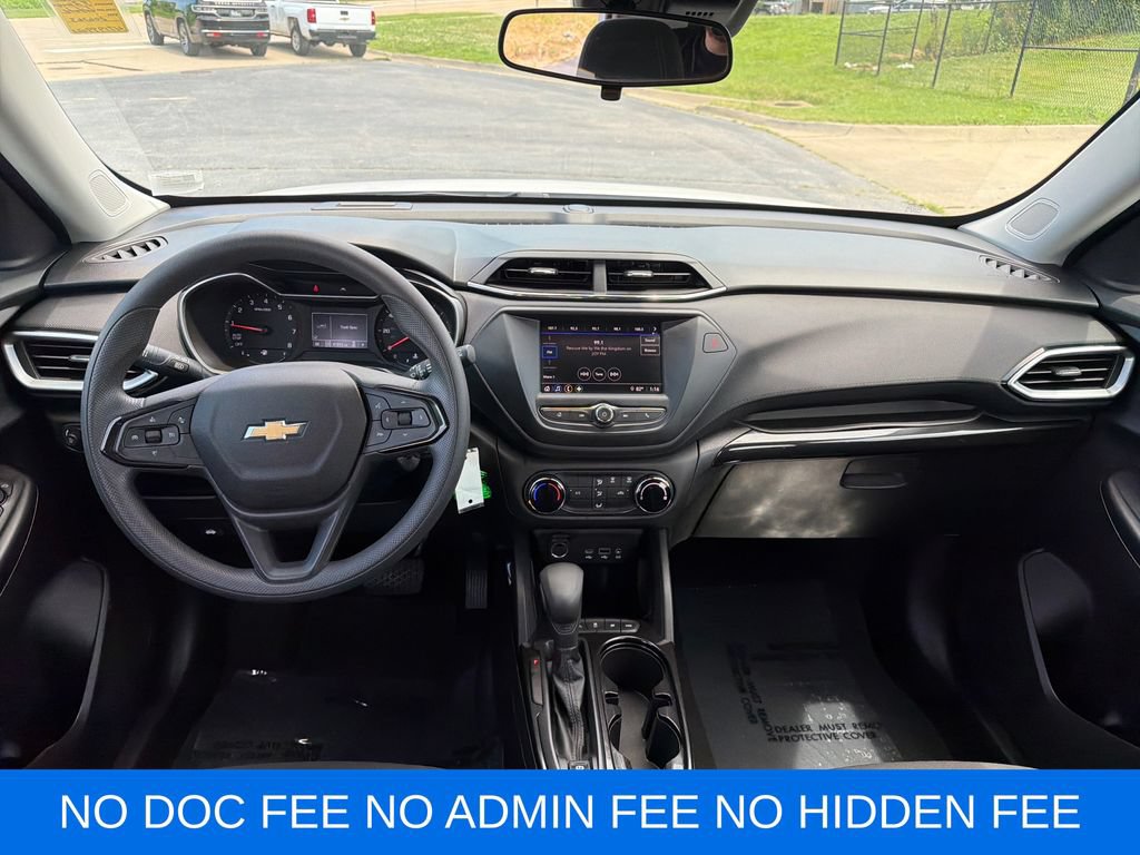 Used 2021 Chevrolet TrailBlazer LS AWD/4WD image 14