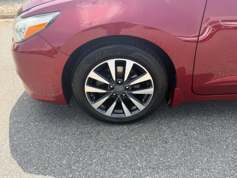 Used 2017 Nissan Altima 2.5 SV FWD image 27