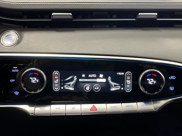 Used 2025 Genesis GV70 3.5T Sport w/ Sport Advanced Package image 21