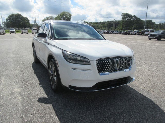 Used 2022 Lincoln Corsair Reserve w/ Elements Package FWD image 7