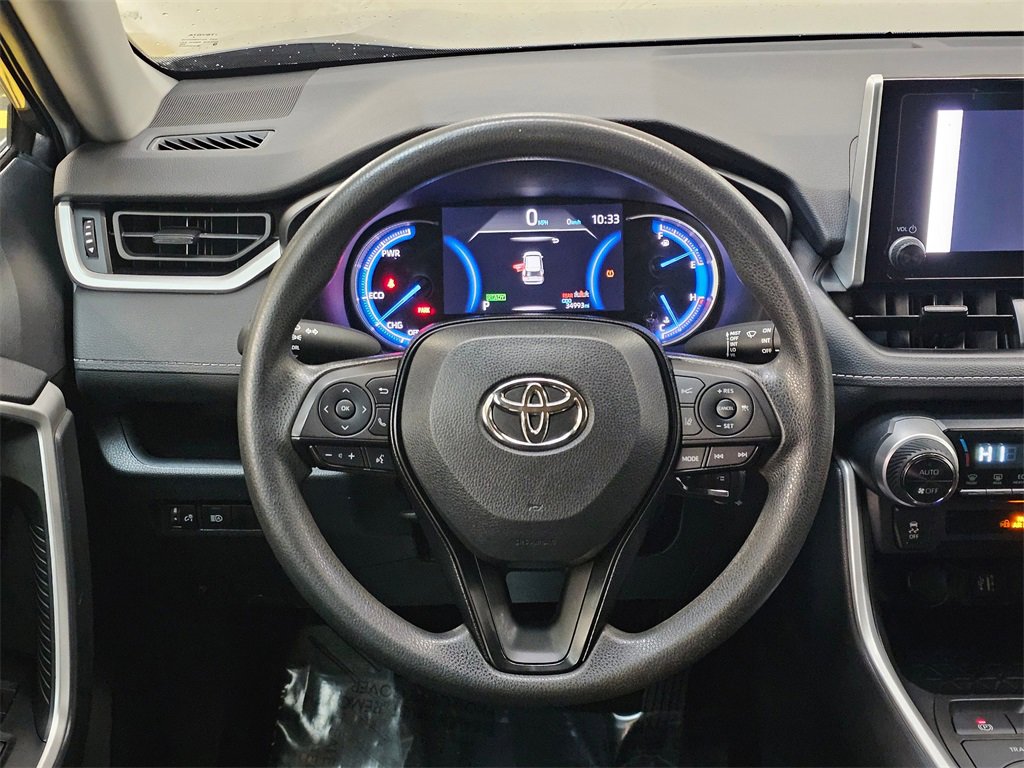 Used 2023 Toyota RAV4 LE image 19