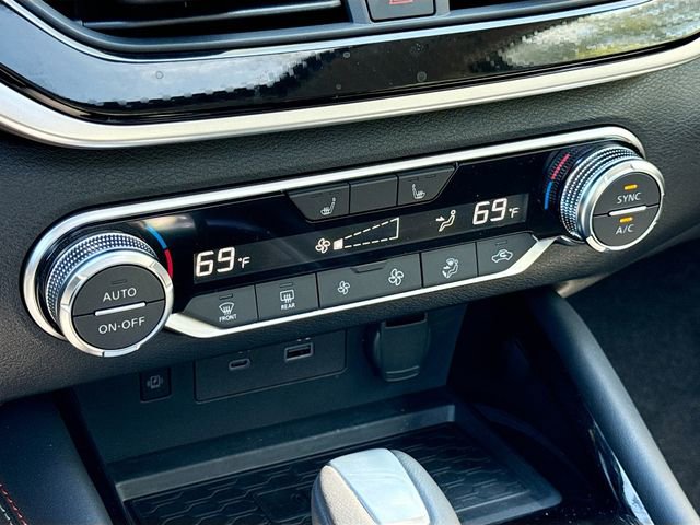 New 2025 Nissan Altima 2.5 SR w/ SR Premium Package image 11