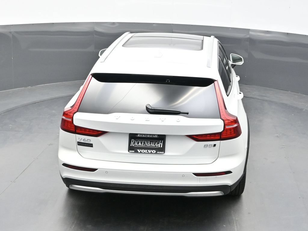New 2026 Volvo V60 B5 Cross Country Ultra w/ Climate Package AWD/4WD image 36