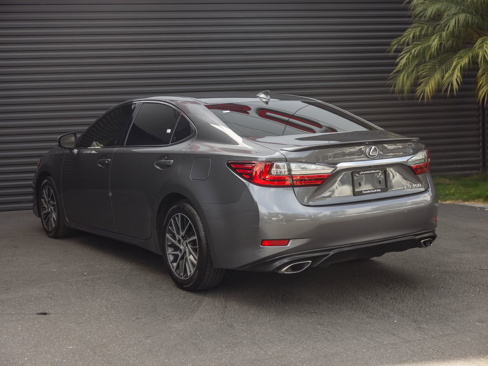 Used 2016 Lexus ES 350 w/ Navigation System Package image 3