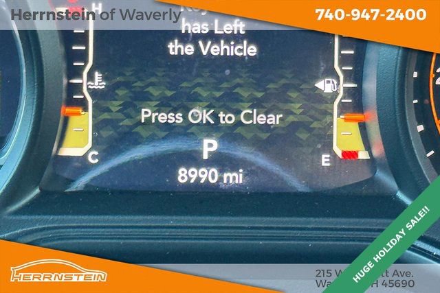 Used 2024 Jeep Wrangler Sahara image 7