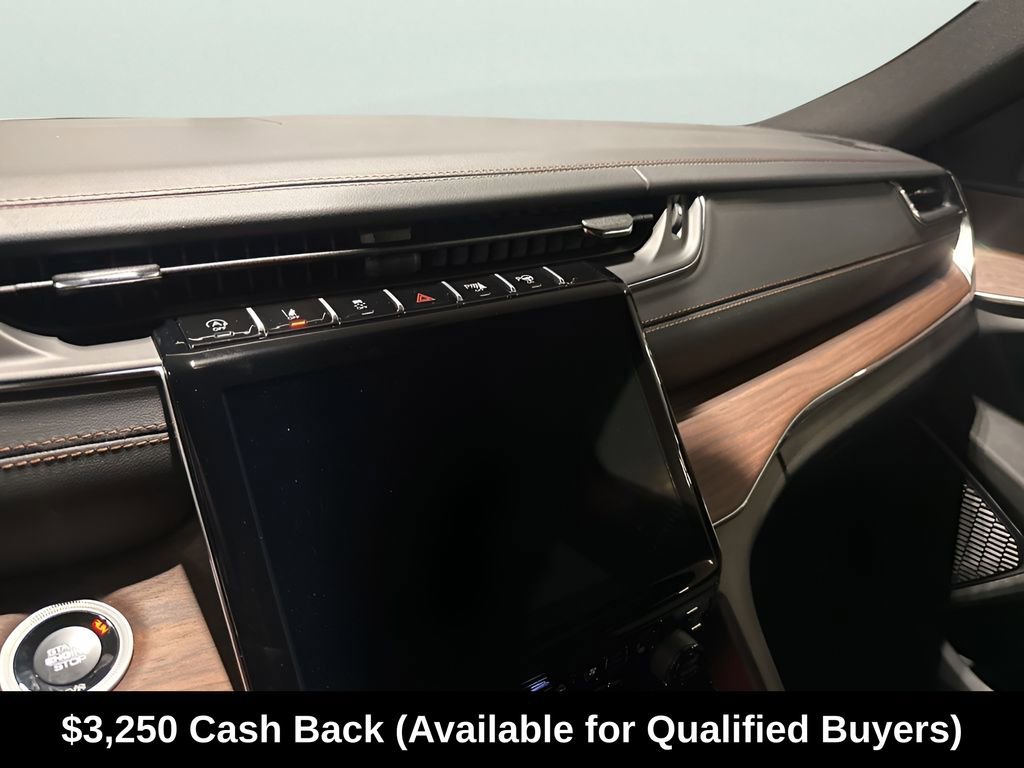 New 2025 Jeep Grand Cherokee Summit w/ Obsidian Package AWD/4WD image 33