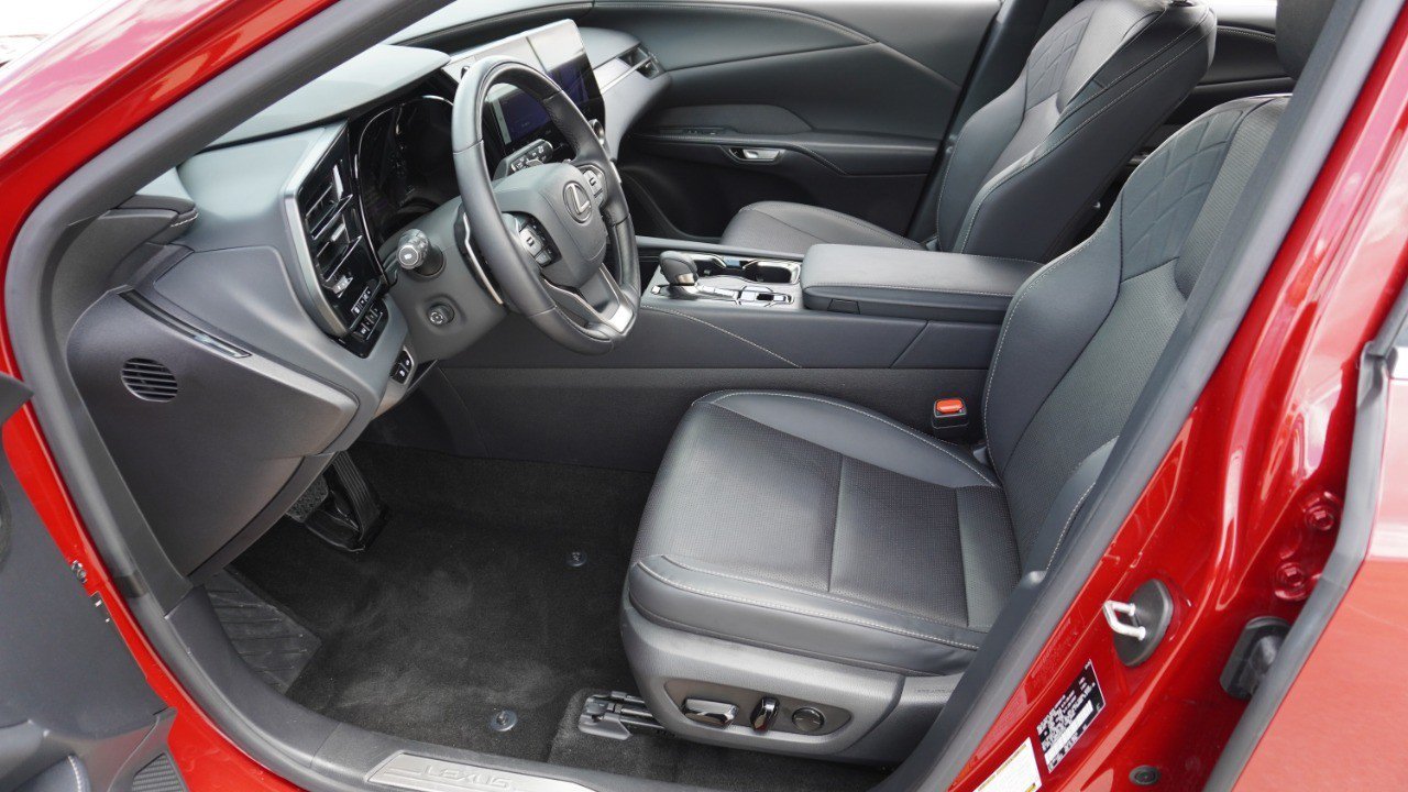 Certified 2025 Lexus RX 350 Premium Plus FWD image 13