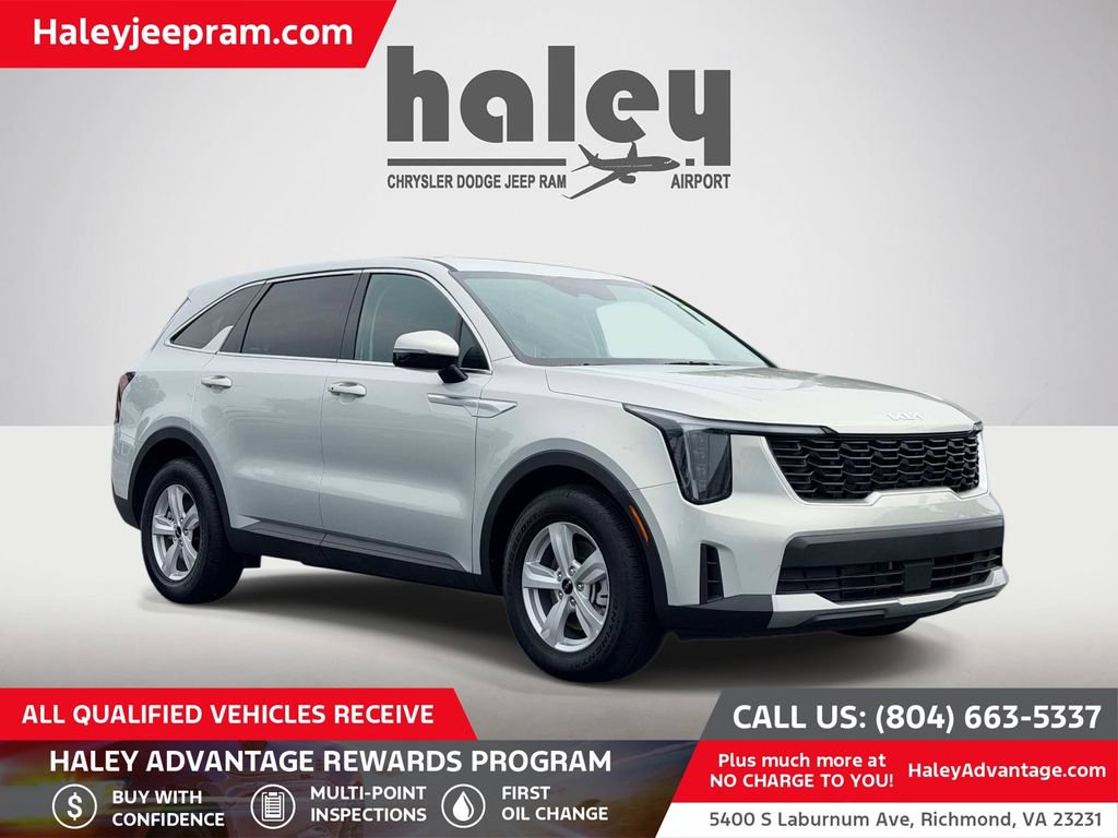 Used 2026 Kia Sorento LX FWD image 1