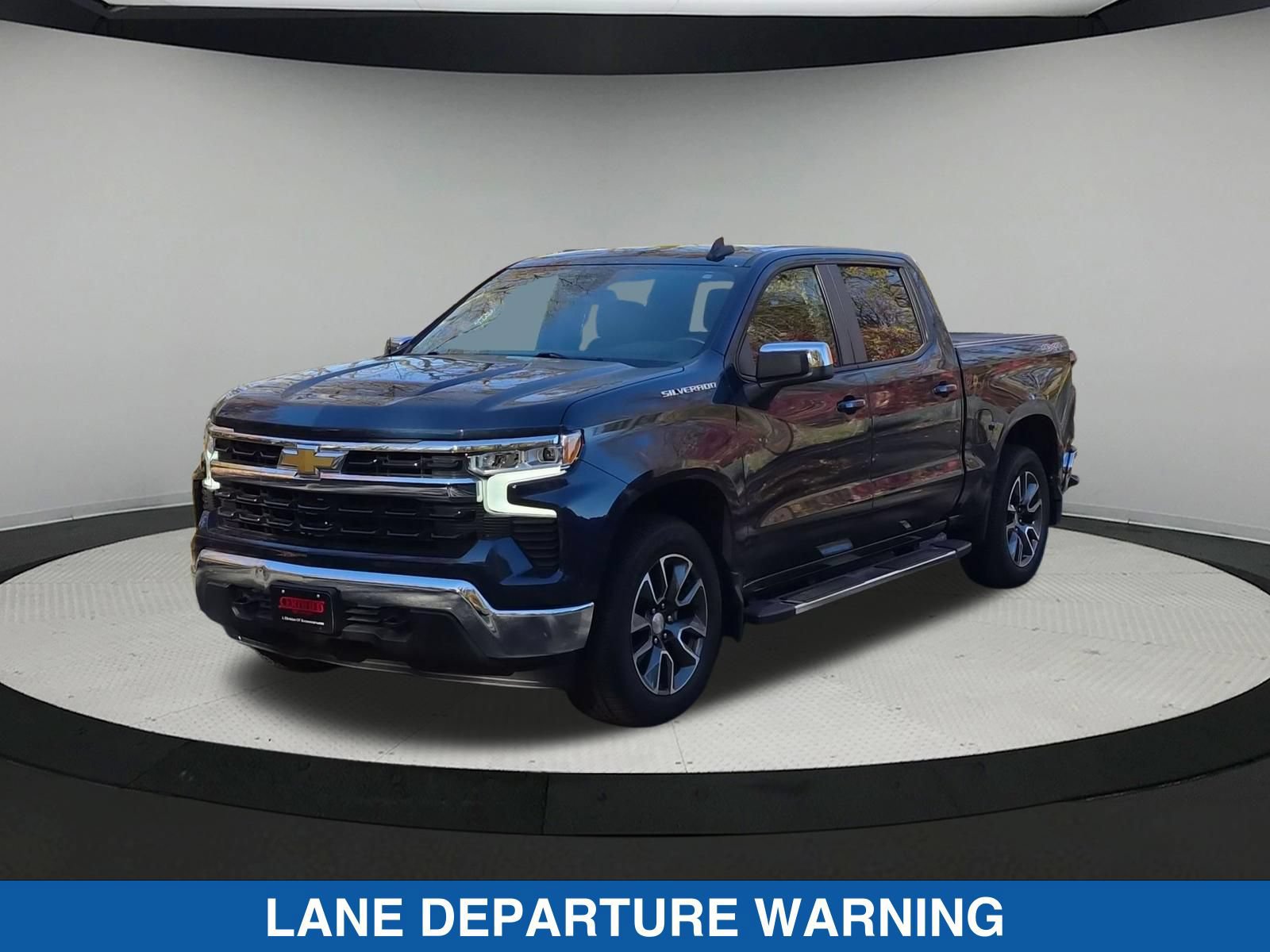 Used 2023 Chevrolet Silverado 1500 LT AWD/4WD image 8