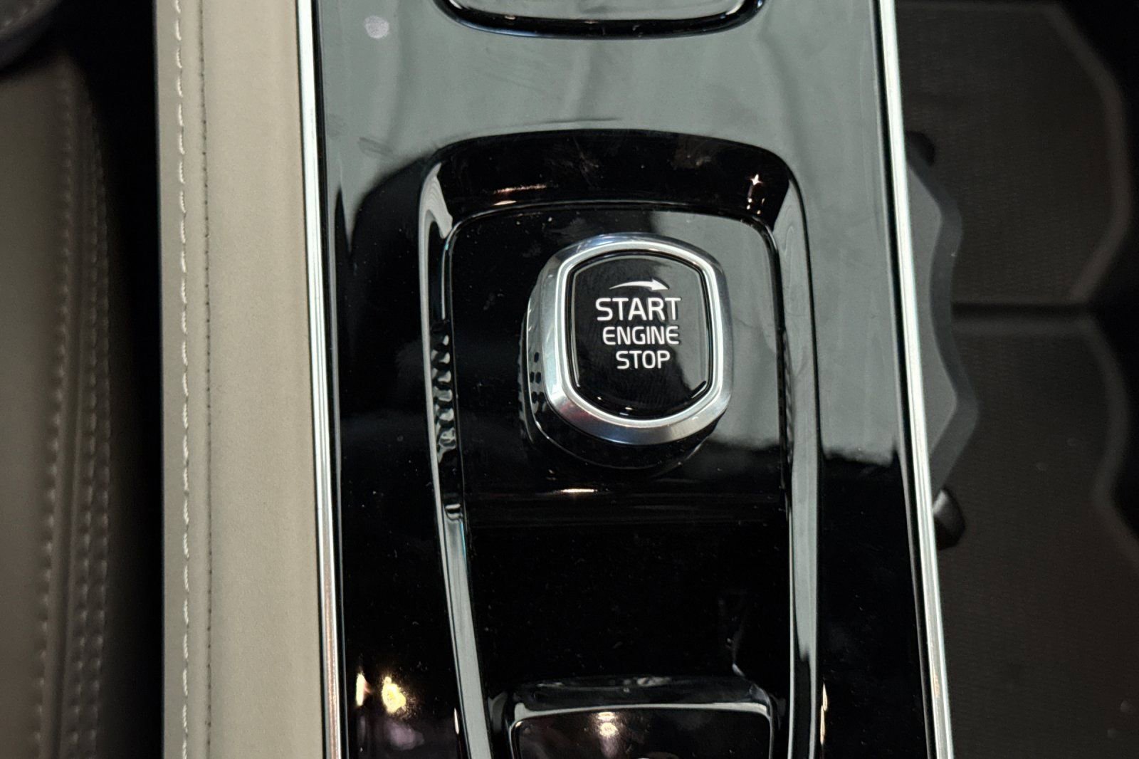 New 2026 Volvo XC90 T8 Ultra image 26