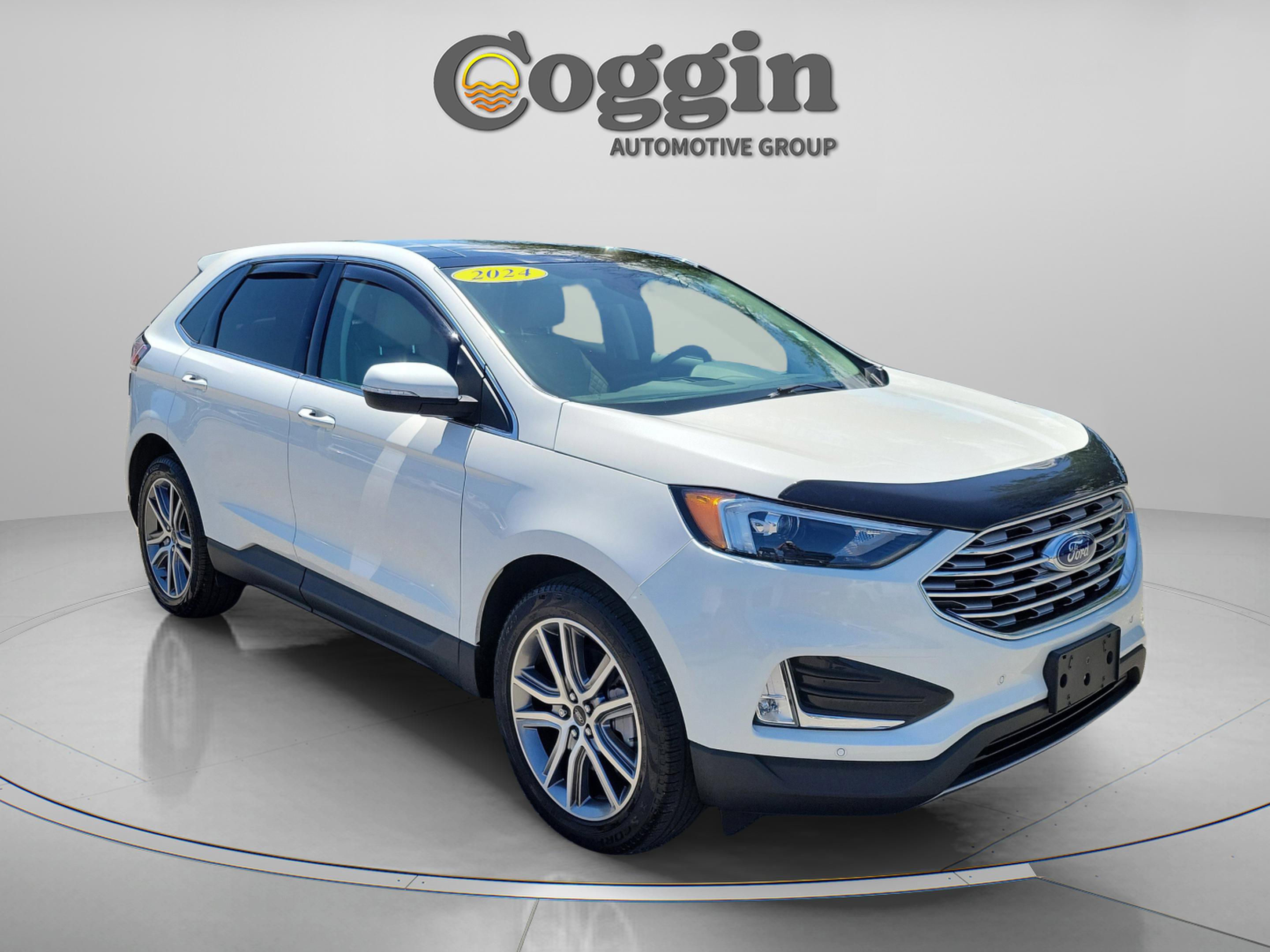 Used 2024 Ford Edge Titanium w/ Cargo Accessory Package AWD/4WD image 4