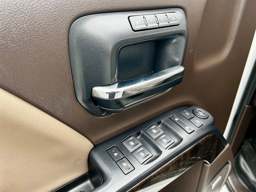 Used 2015 GMC Sierra 3500 Denali w/ Duramax Plus Package image 26